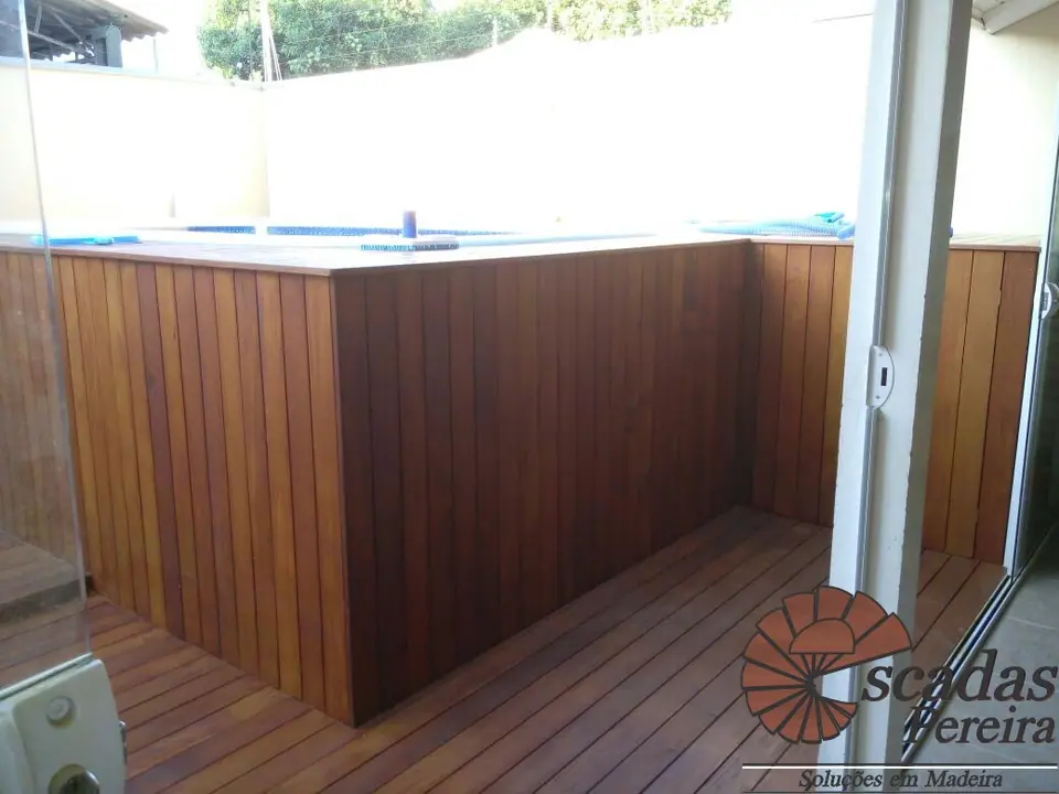 Deck de madeira feito pela Escadas Pereira, foto 8 de 47
