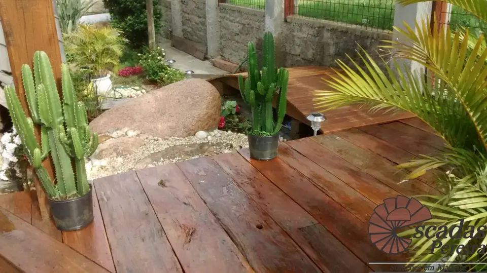 Deck de madeira feito pela Escadas Pereira, foto 16 de 47