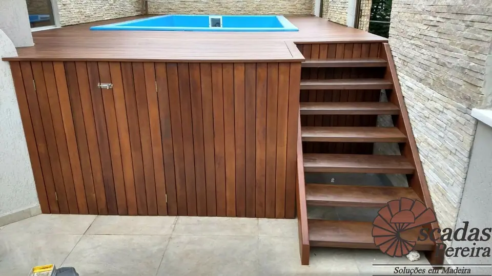 Deck de madeira feito pela Escadas Pereira, foto 30 de 47