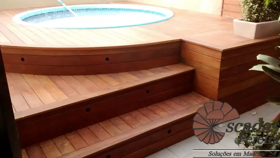 Deck de madeira feito pela Escadas Pereira, foto 43 de 47