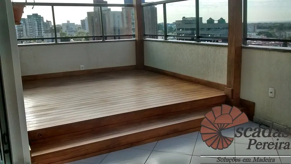 Deck de madeira feito pela Escadas Pereira, foto 45 de 47