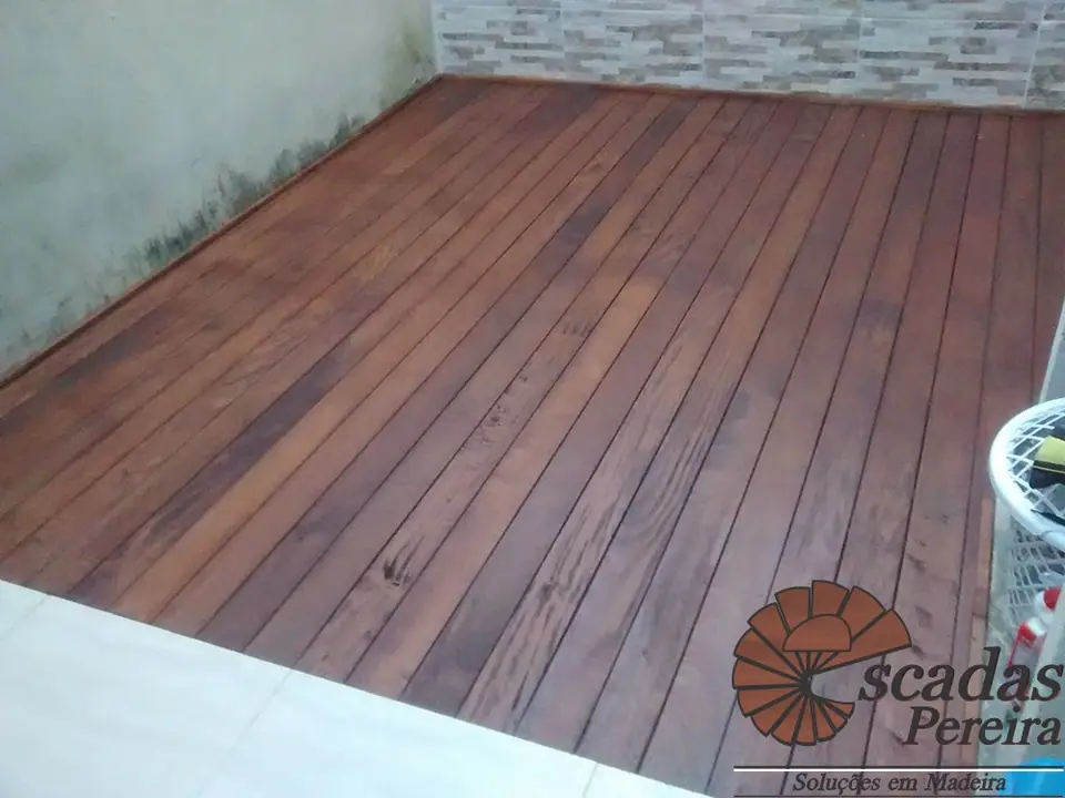 Deck de madeira feito pela Escadas Pereira, foto 47 de 47